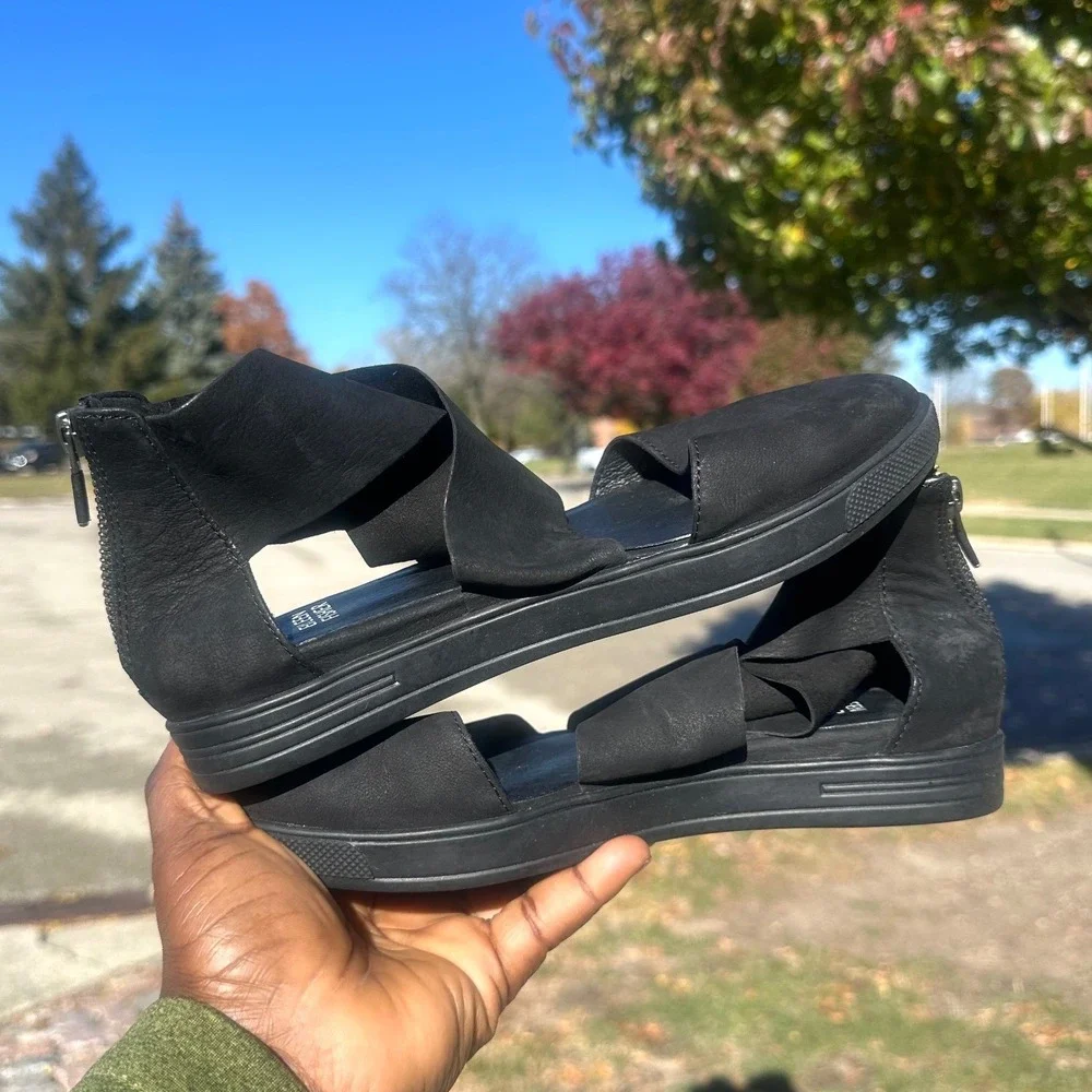 Eileen Fisher Carver Tumbled‎ Nubuck Sneaker Sandals Women's Size 6.5 Black